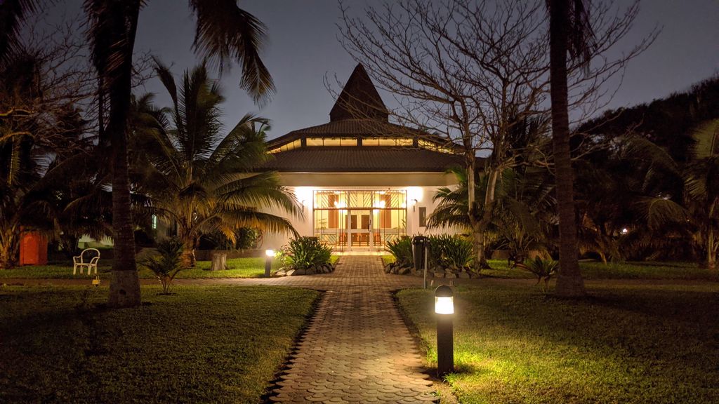 villa-and-garden-lighting