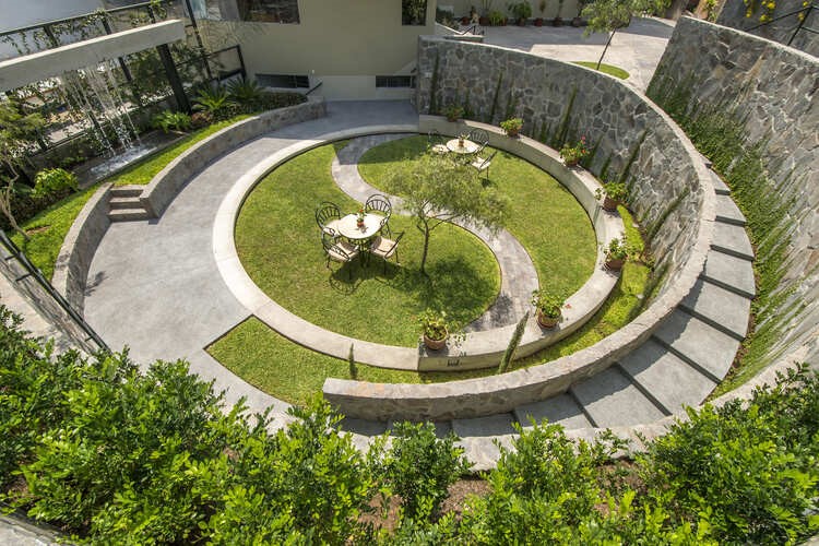 landscaping-of-a-villa-in-babol